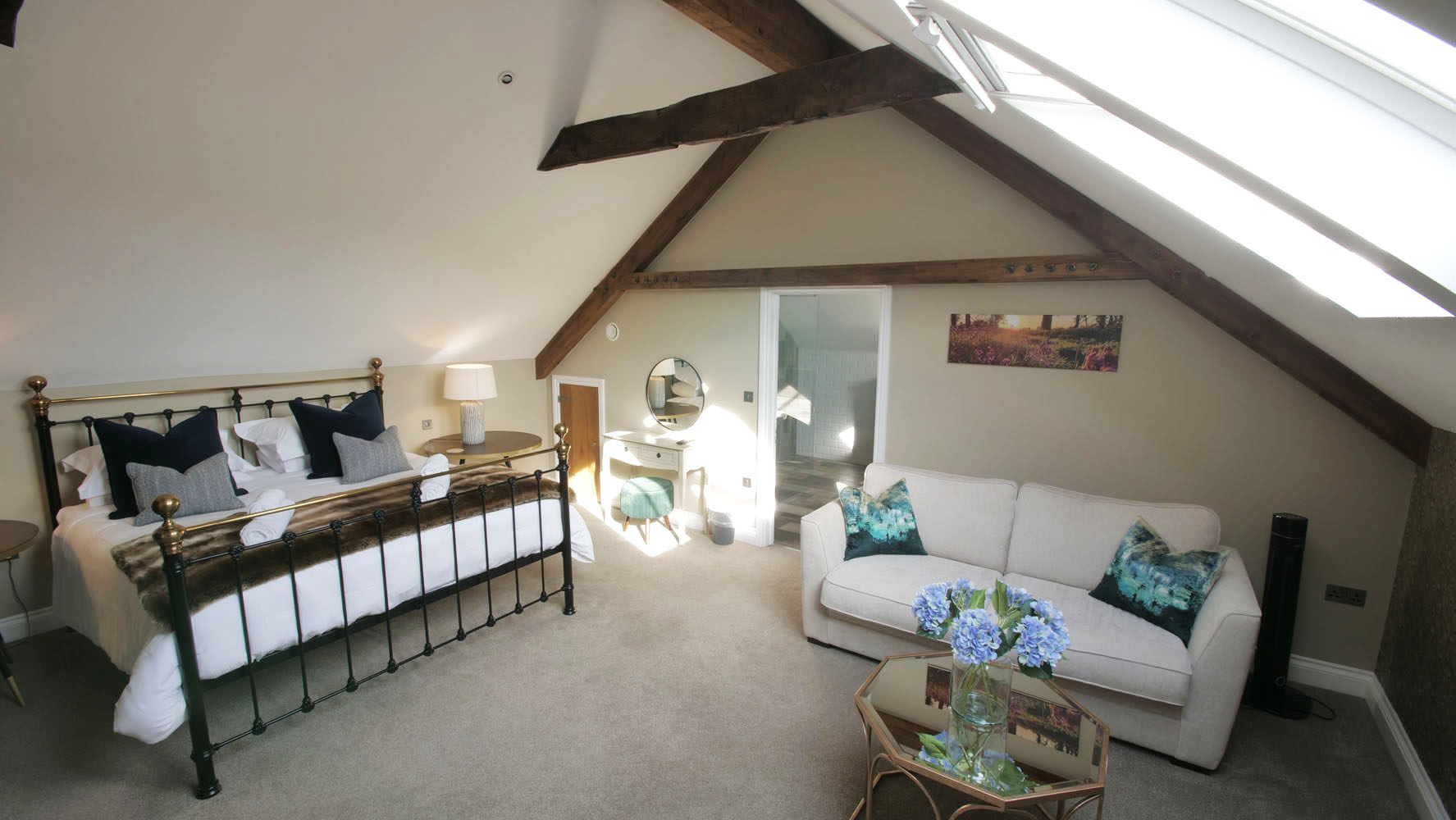 Superking Suite (Barn Owl)